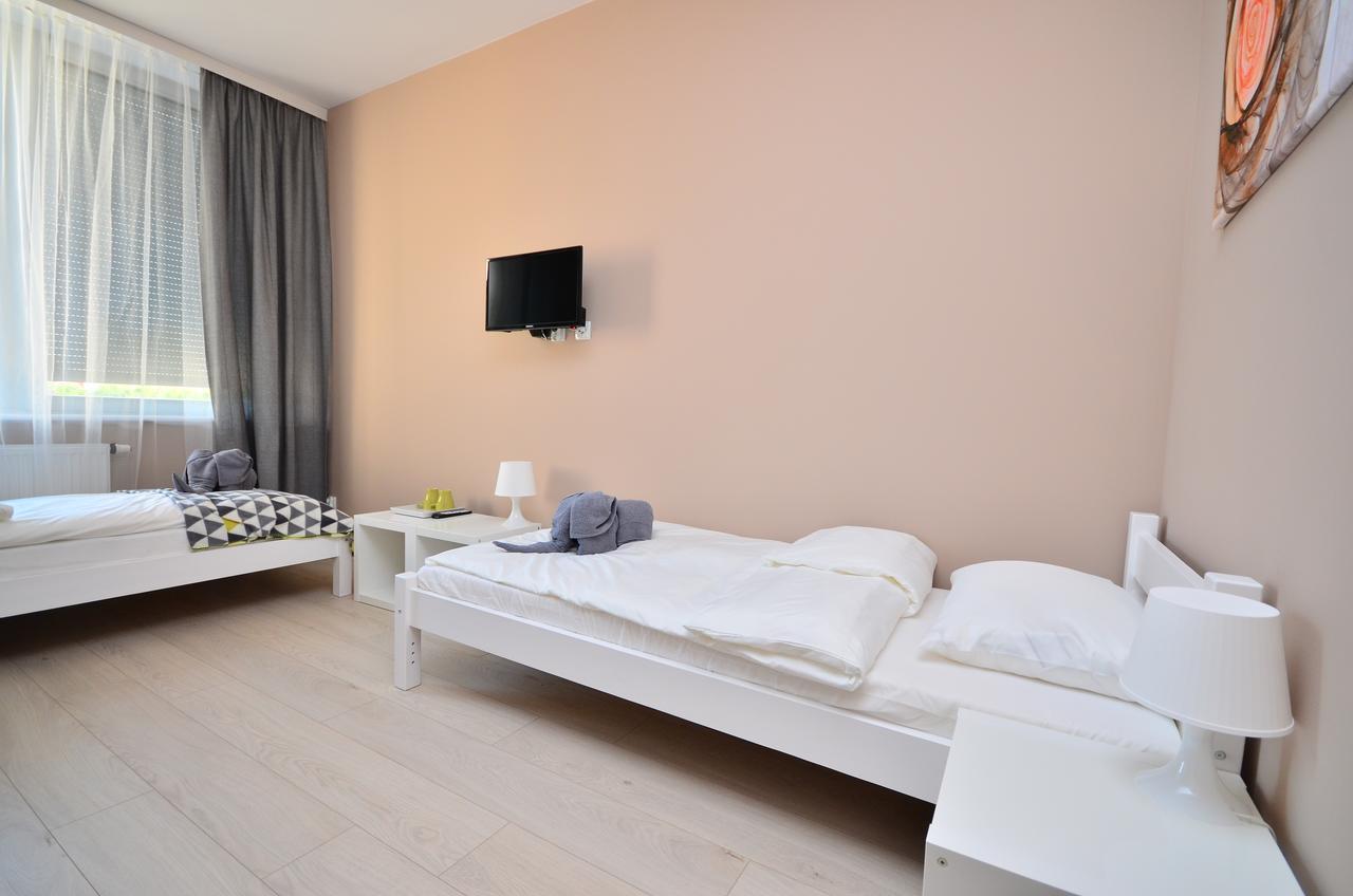 G'Hostel Deszczno Екстериор снимка
