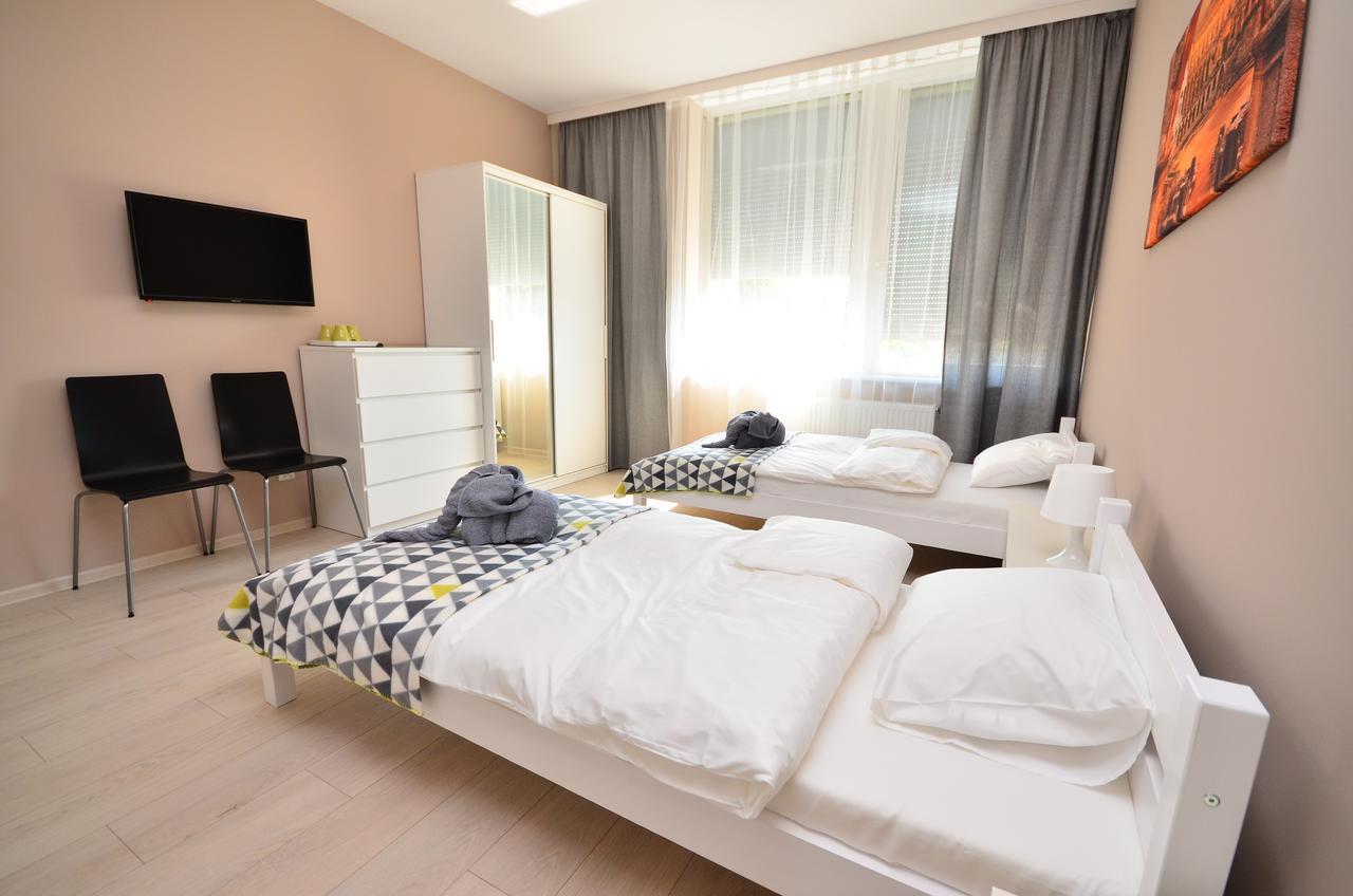 G'Hostel Deszczno Екстериор снимка